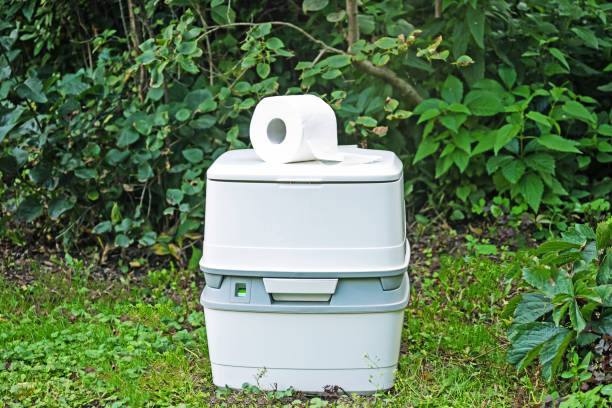 Best Luxury portable toilet rental  in Vinton, IA