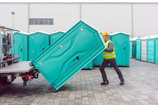 Best Porta potty rental near me  in Vinton, IA