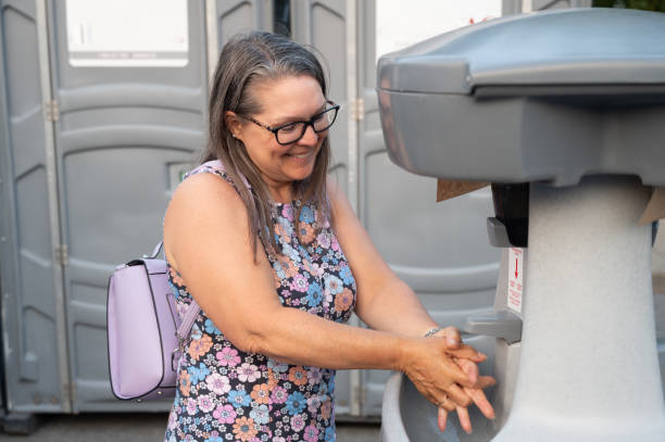 Portable Toilet Options We Offer in Vinton, IA